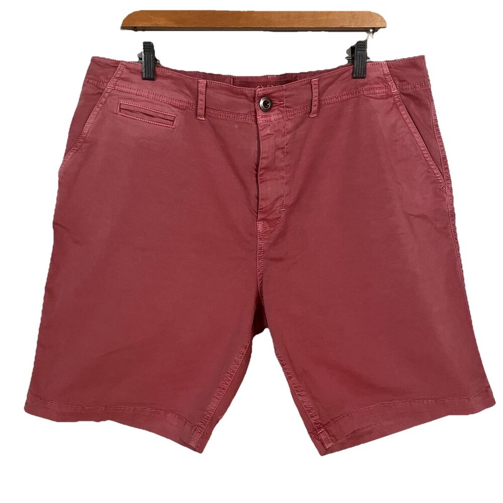 OPB Original Paperbacks Mens Red Chino Shorts Size 38 Casual Summer Flat Front